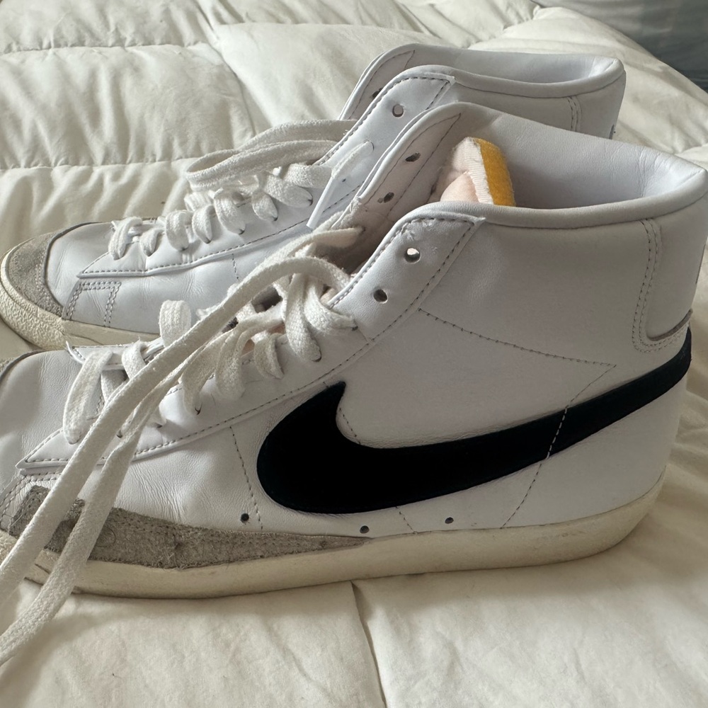 Men’s Nike White and Black High-Tops